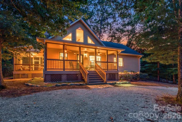 240 Ravenswood Drive