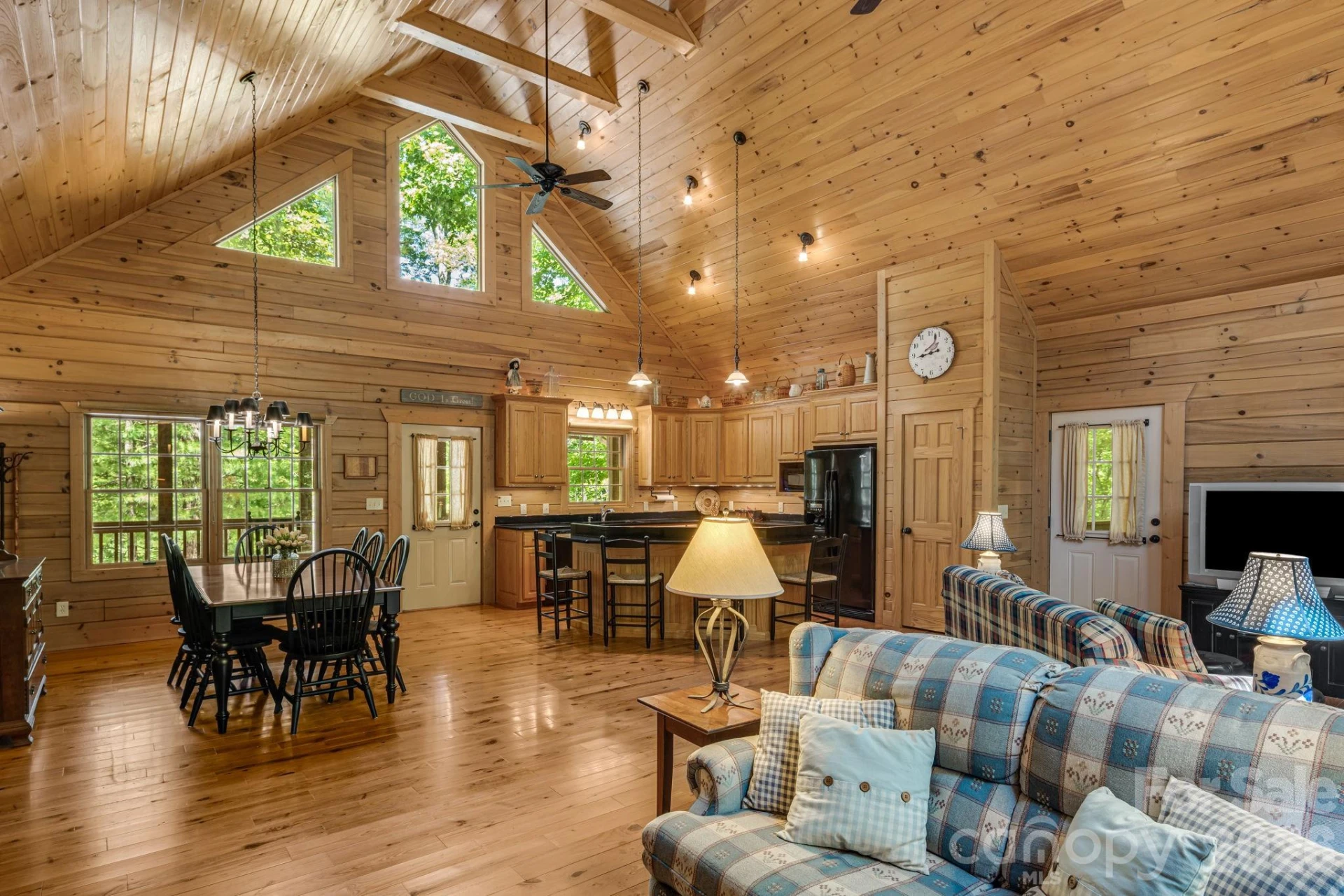 240 Ravenswood Drive - Photo 7