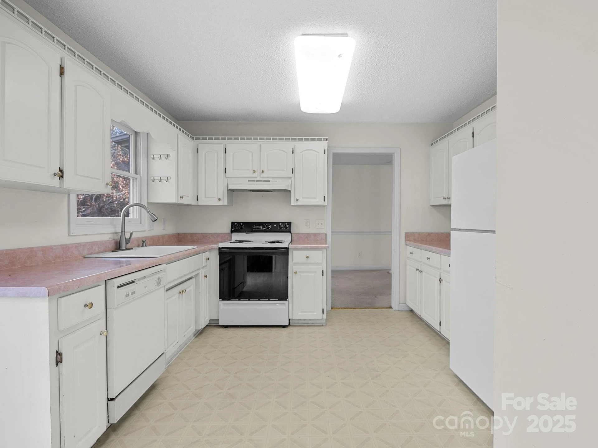 383 Woody Circle - Photo 16