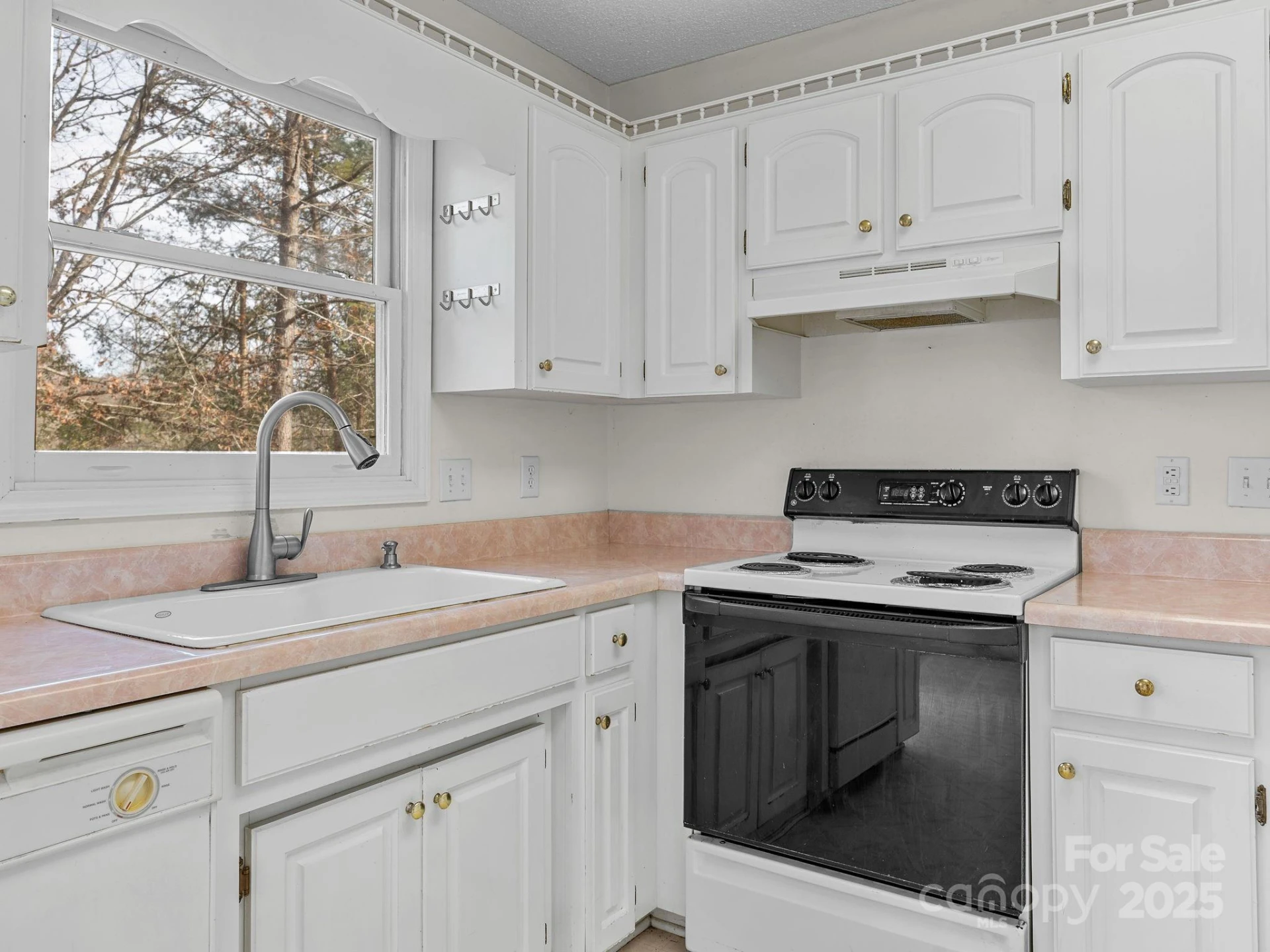 383 Woody Circle - Photo 17