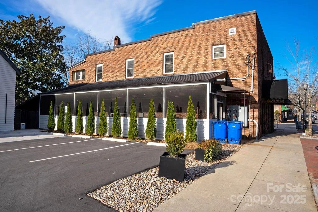 100 E Main Street - Photo 4