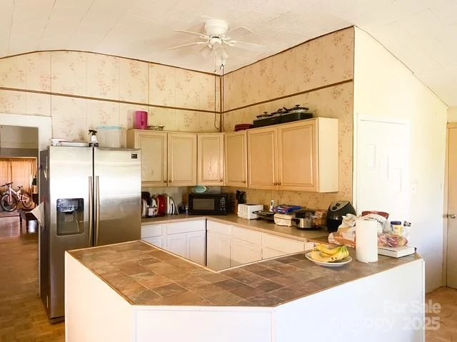 25 Highland Street - Photo 11