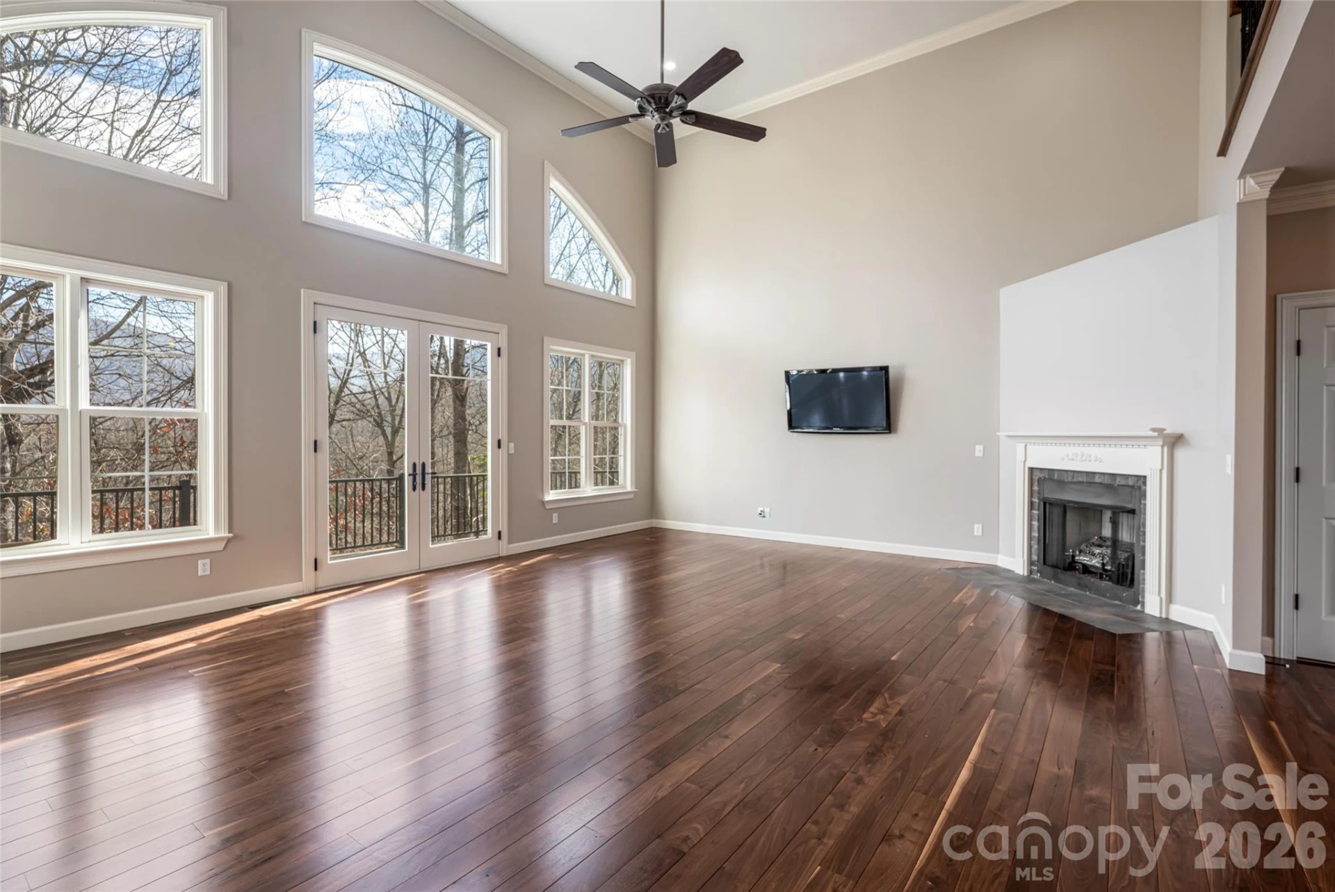 98 Sovereign Lane - Photo 4