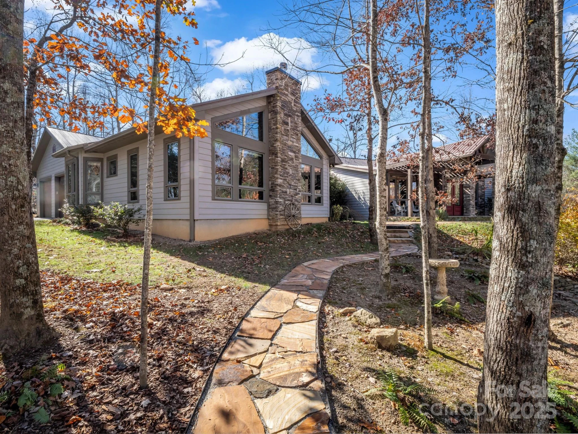 765 Higher Path - Photo 2