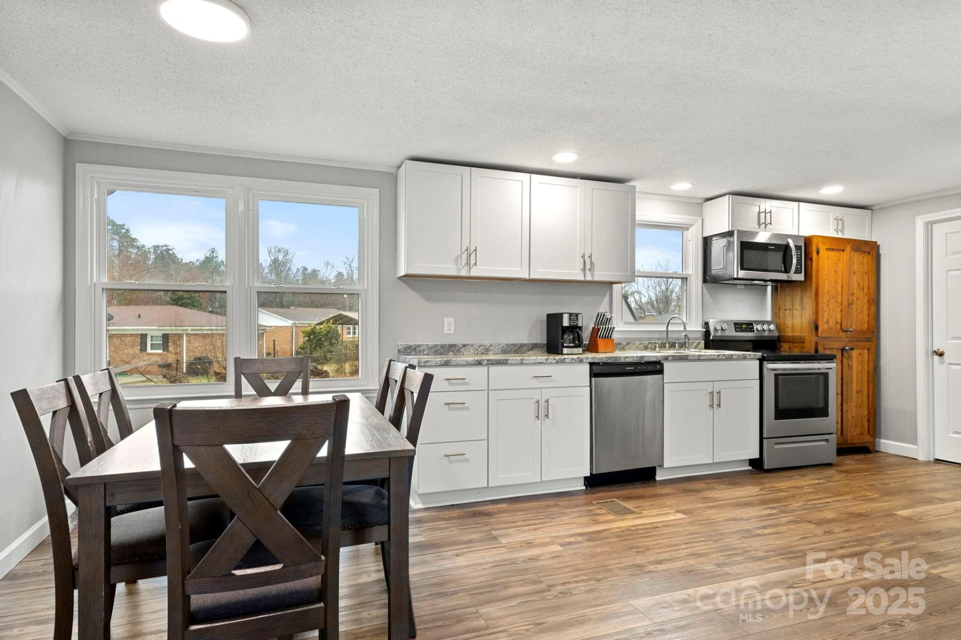 146 Old Castle Lane - Photo 4