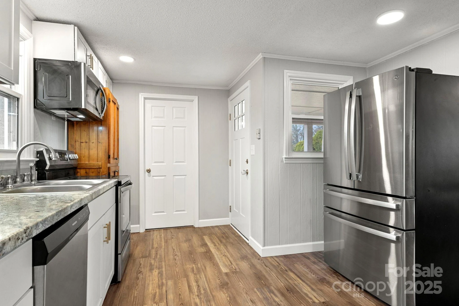 146 Old Castle Lane - Photo 8