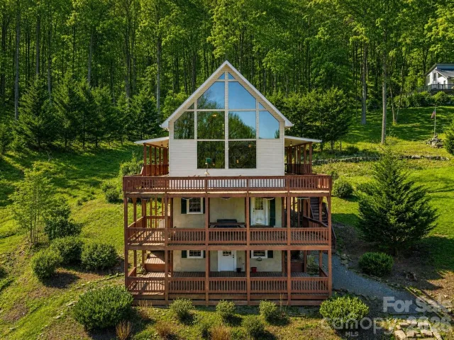 575 Twin Brook Drive