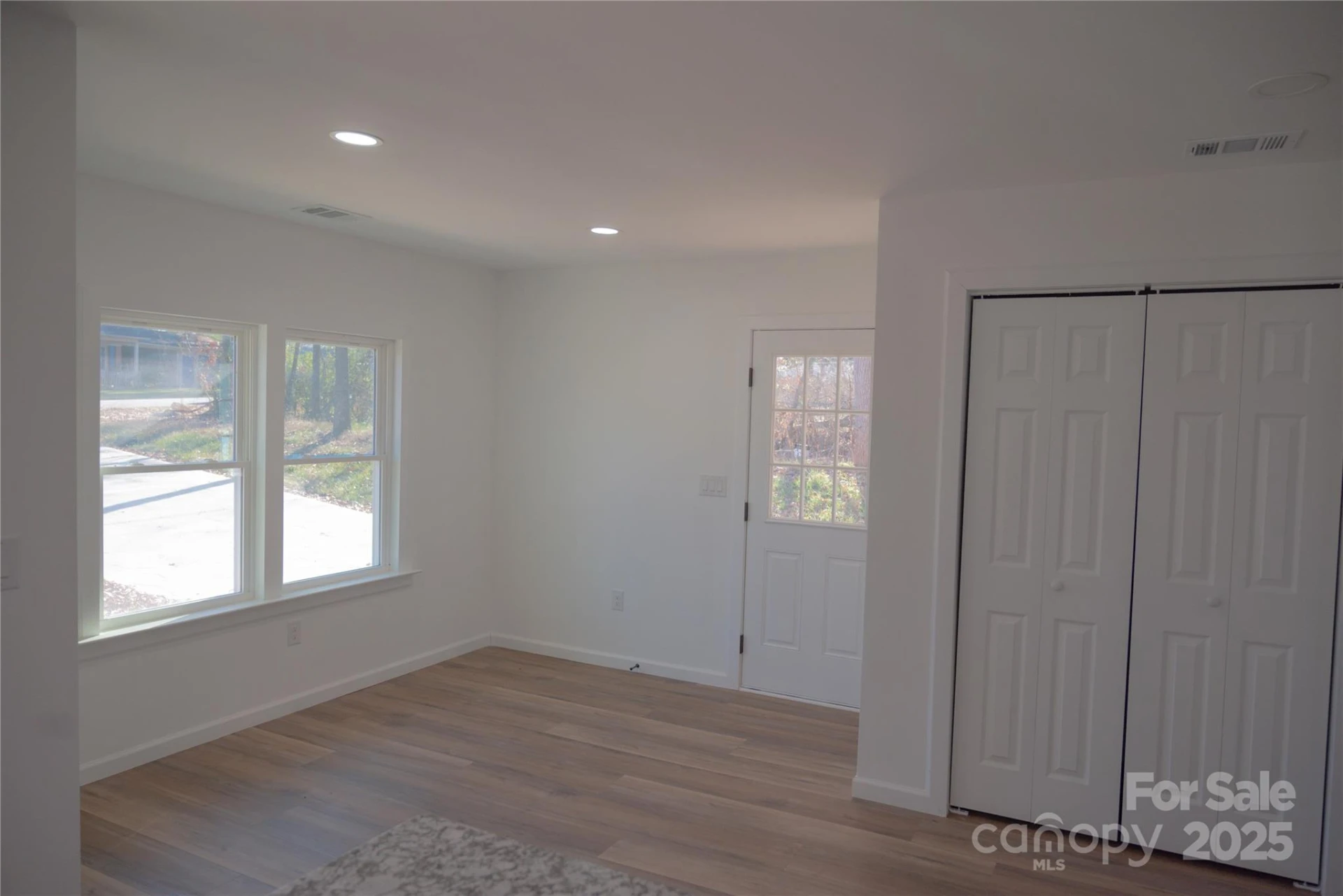213 Mountain View Street - Photo 14