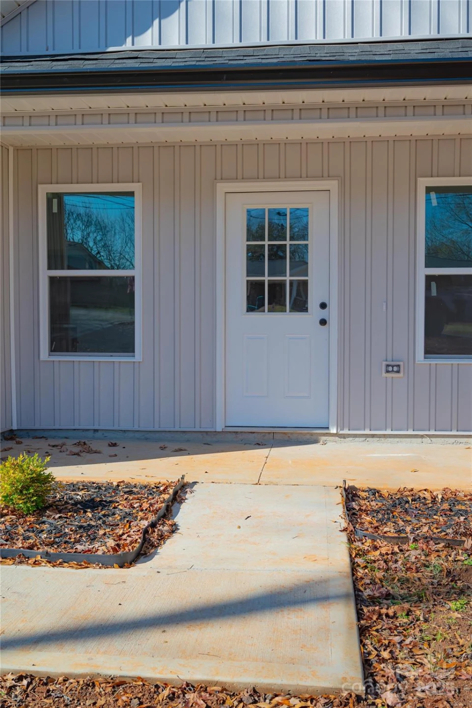213 Mountain View Street - Photo 3