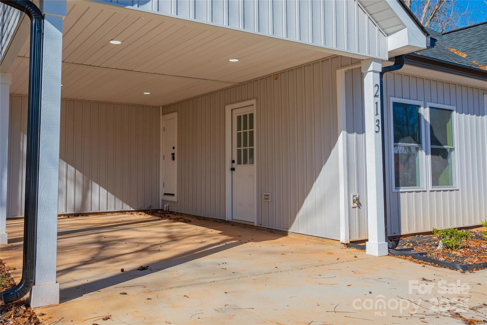 213 Mountain View Street - Photo 5