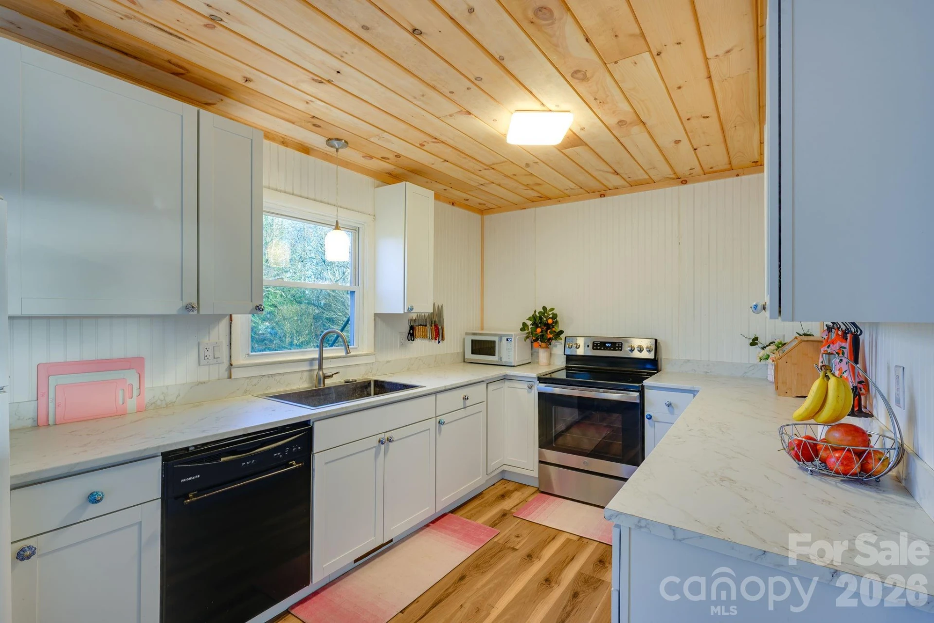 297 Amelia Drive - Photo 2