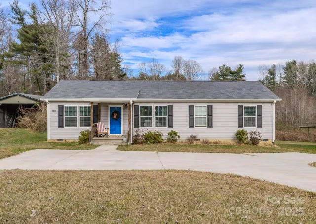 1471 Howard Gap Loop Road