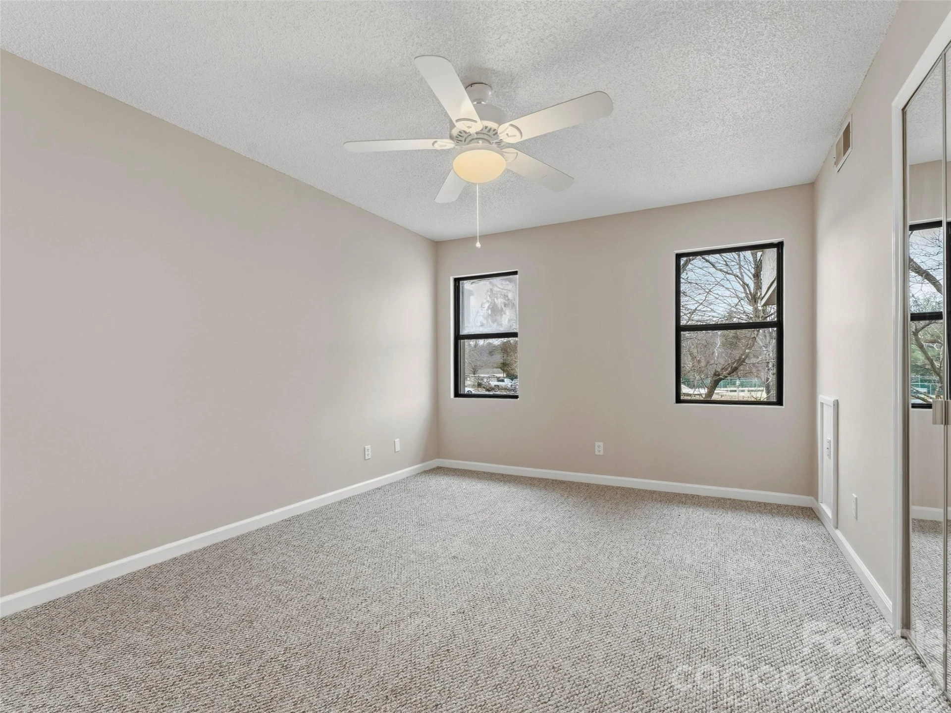 102 Abbey Circle - Photo 13