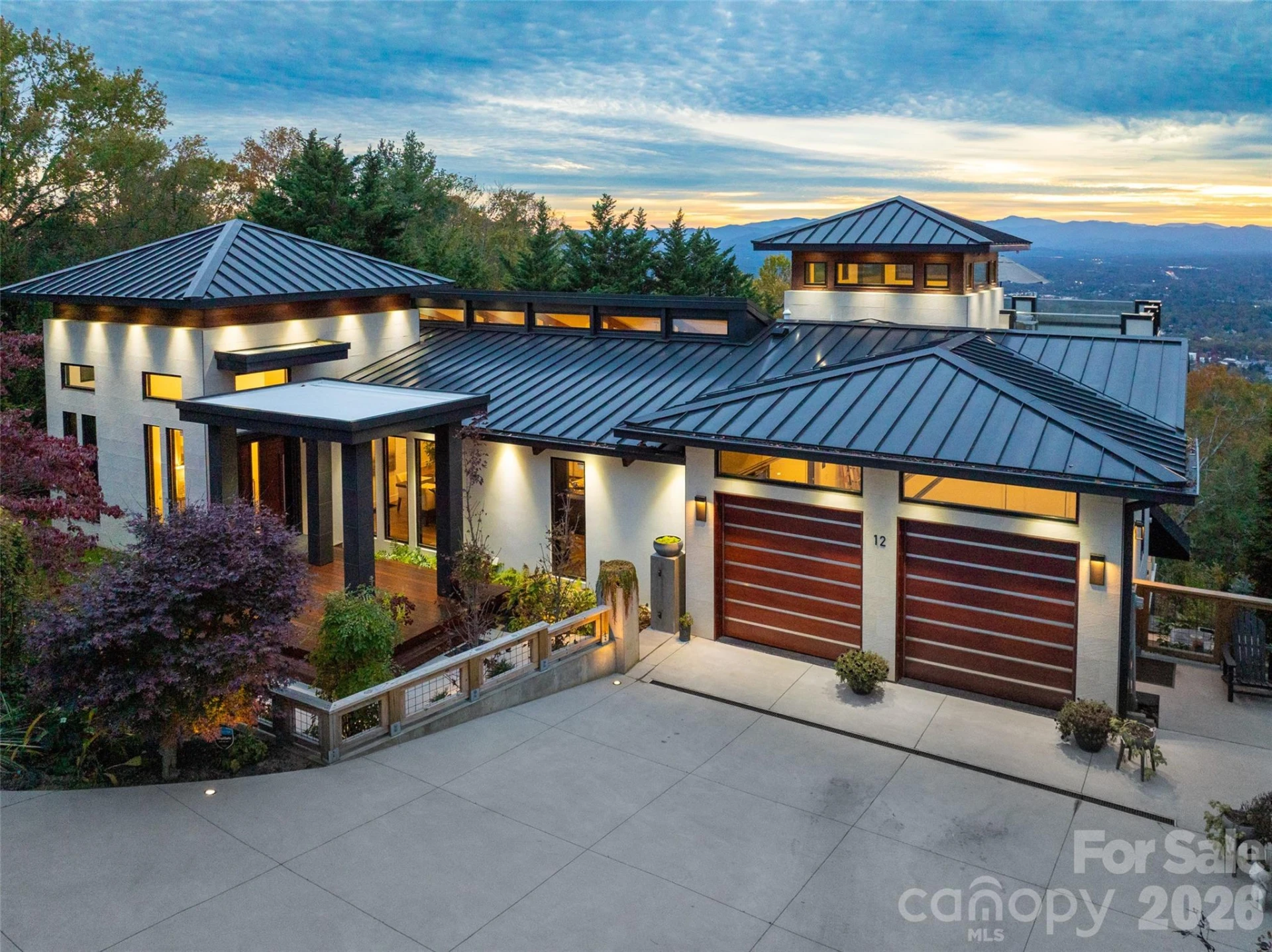 12 Sunset Summit - Photo 2