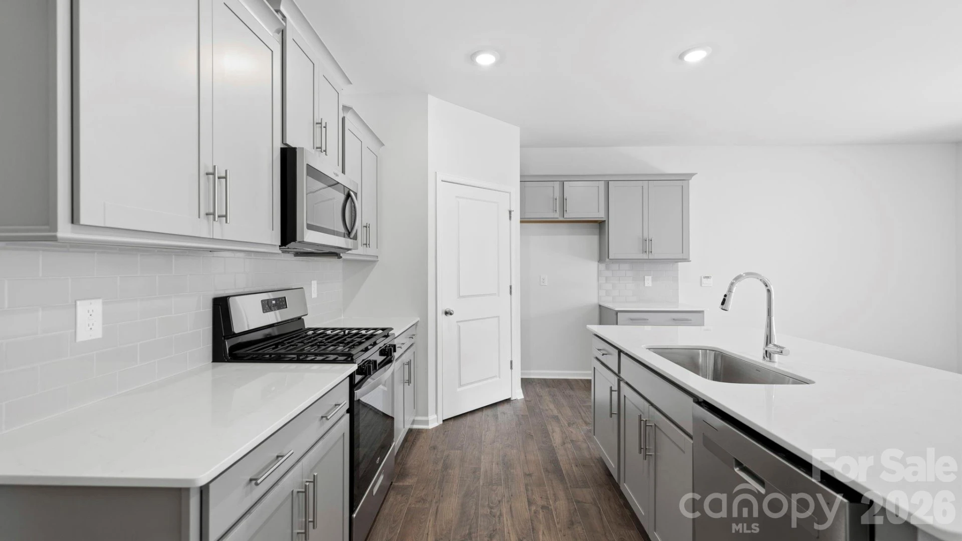 111 Ridgehaven Drive - Photo 3