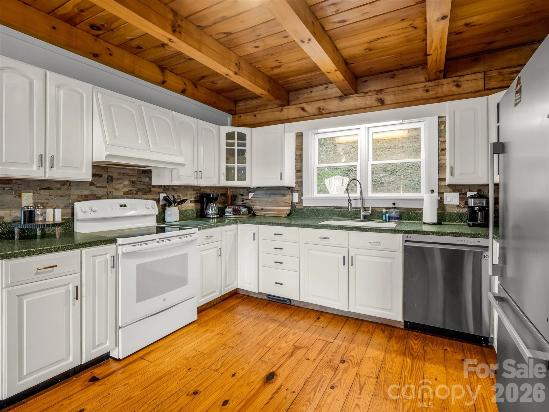 446 Rainbow Circle - Photo 11