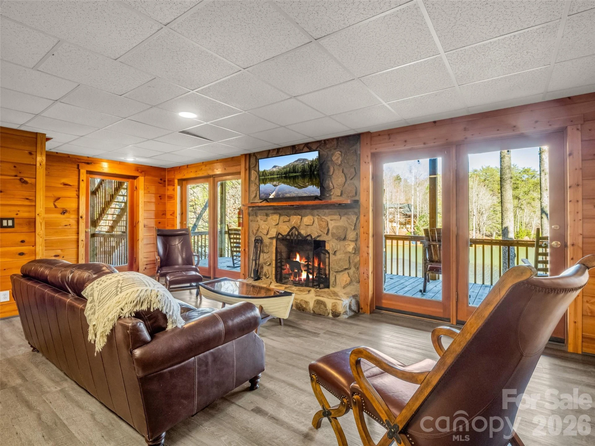 446 Rainbow Circle - Photo 32