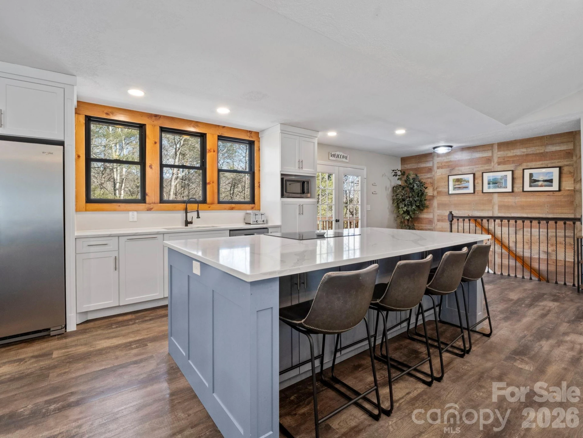 137 Weaver Court - Photo 10