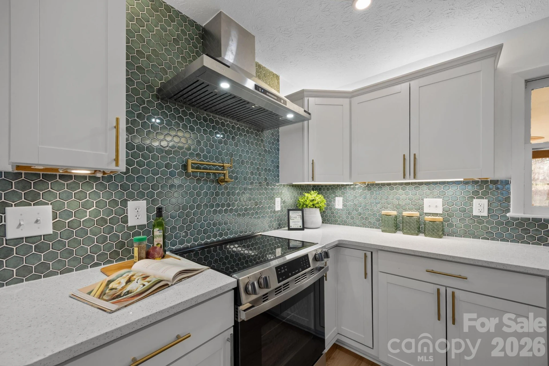 23 Coronet Lane - Photo 3