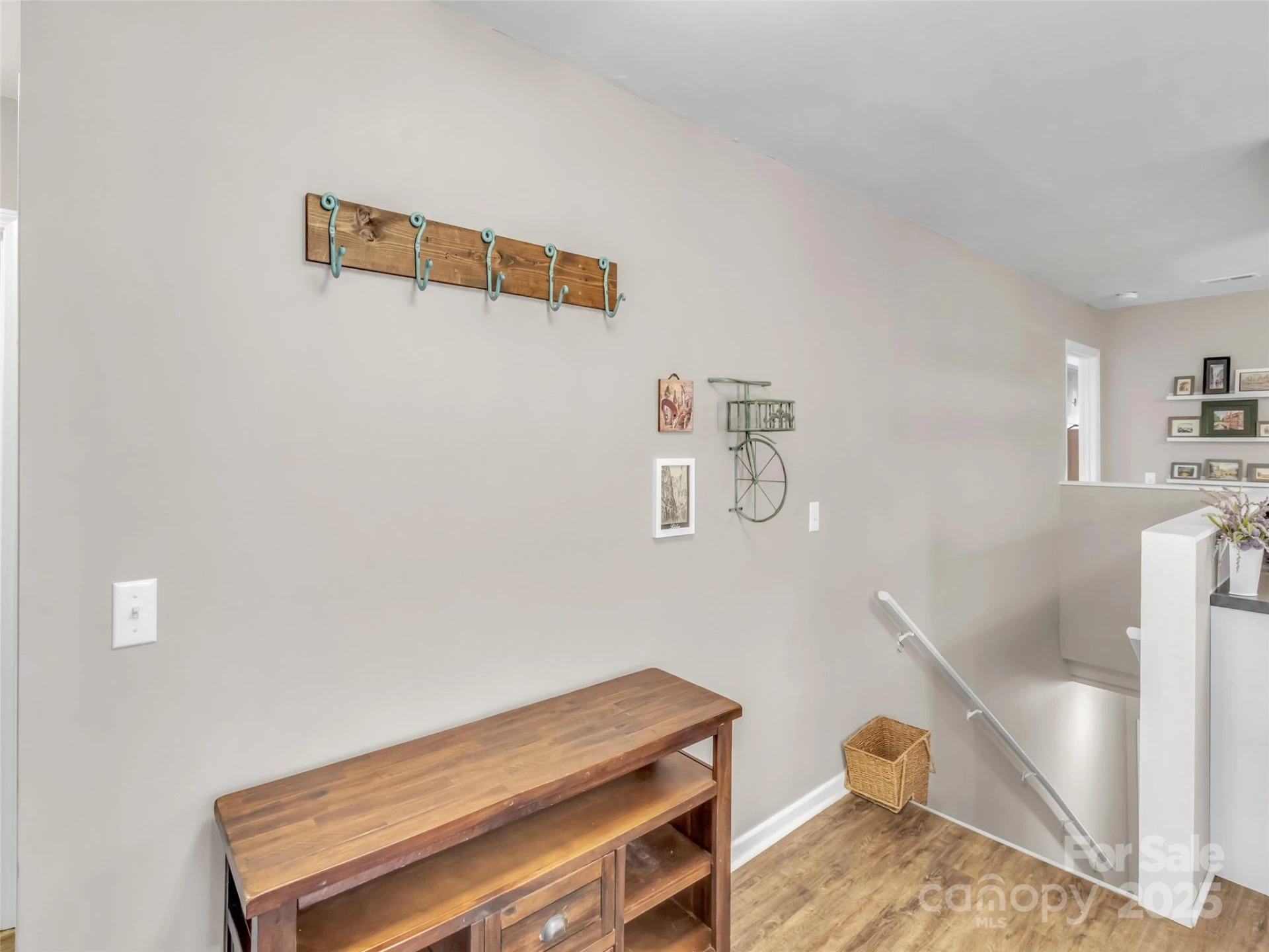 719 Pinewood Drive - Photo 8