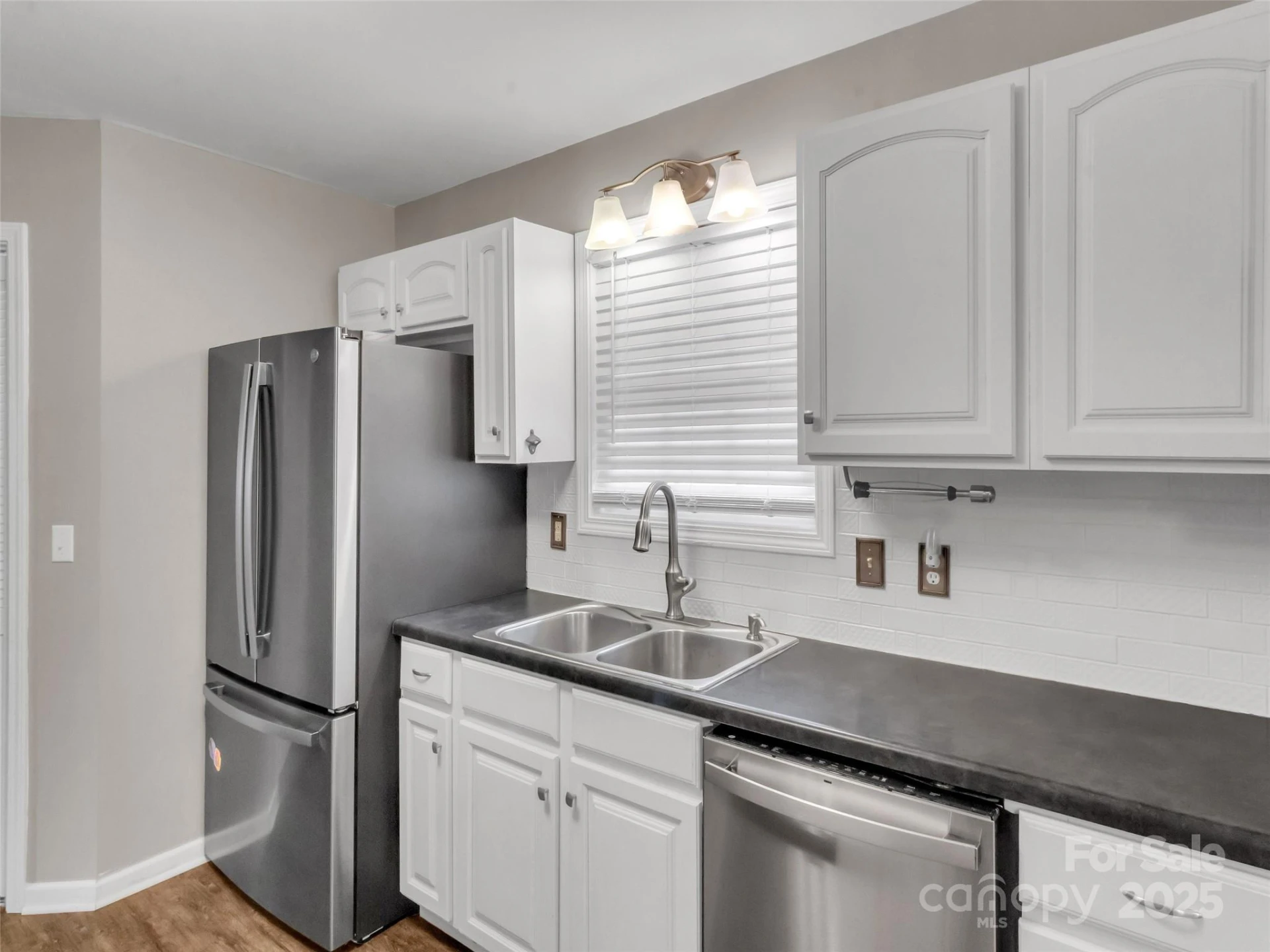719 Pinewood Drive - Photo 10