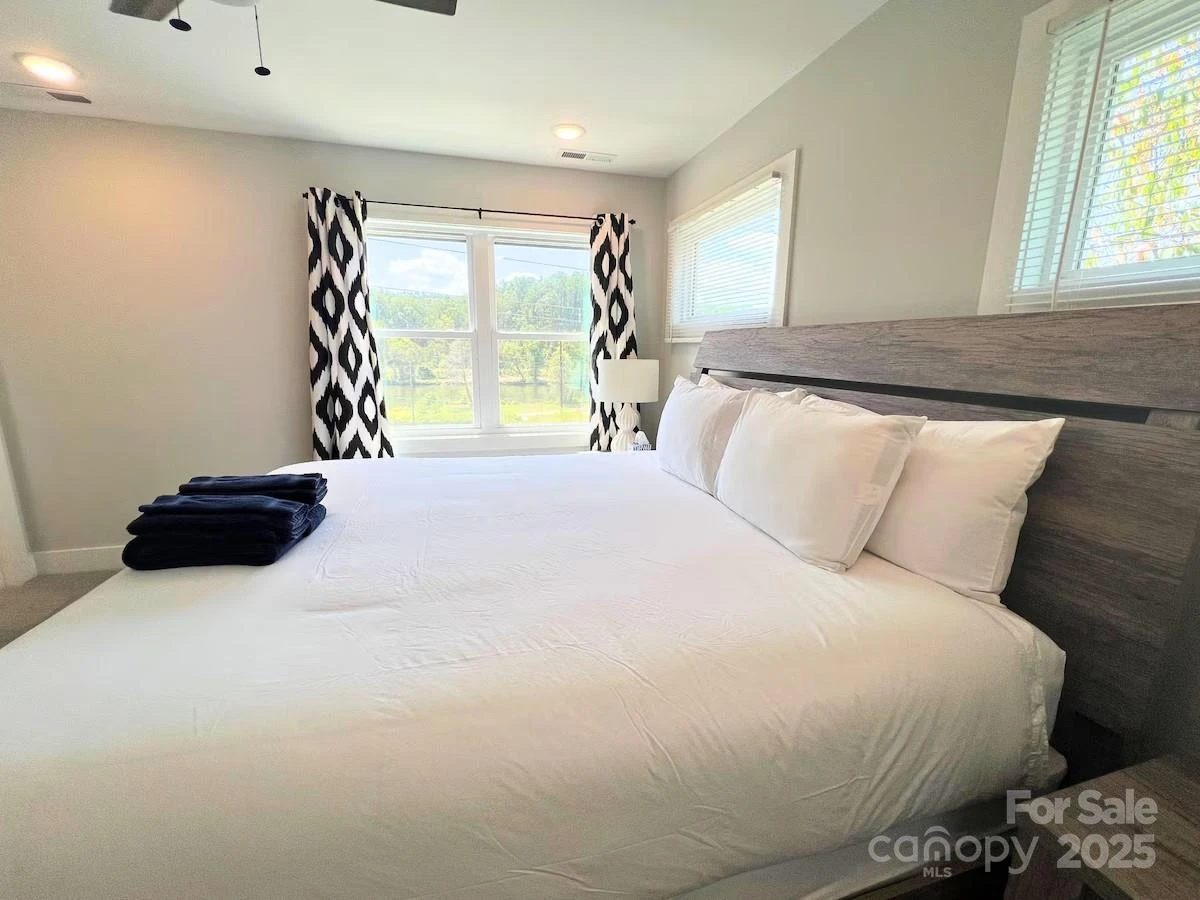 1057 Riverside Drive - Photo 22