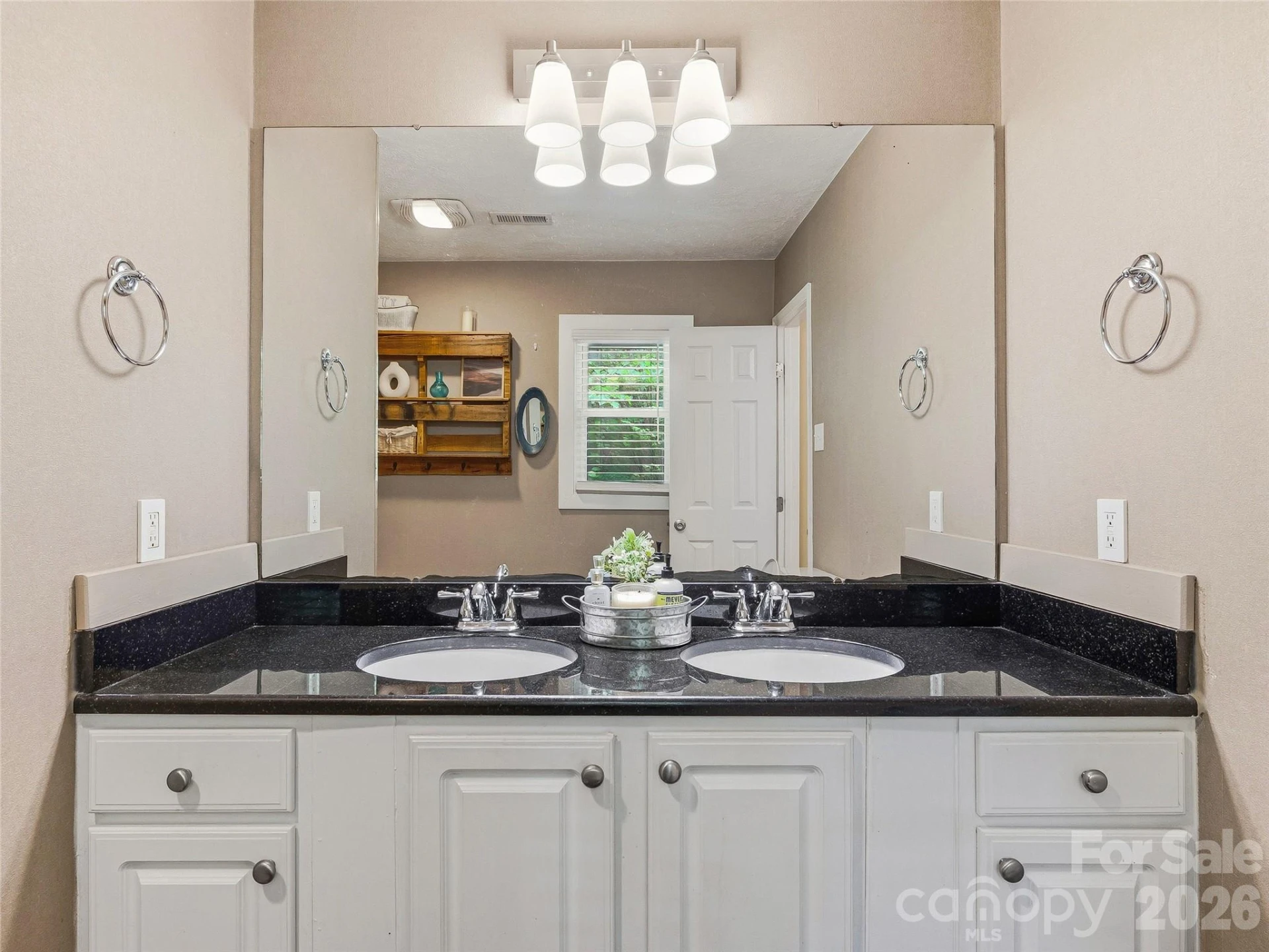 416 S Cherokee Avenue - Photo 21