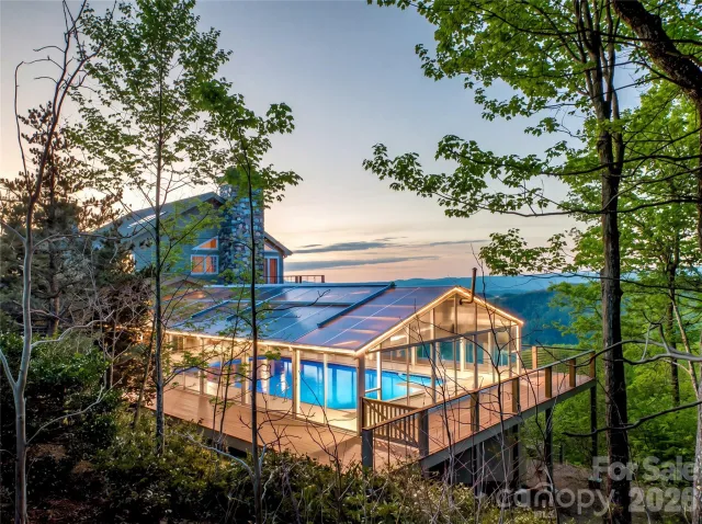 35 Peach Knob Drive