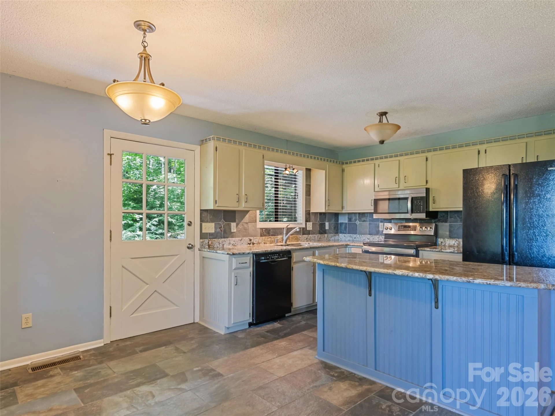 1392 Mount Chalet Road - Photo 19