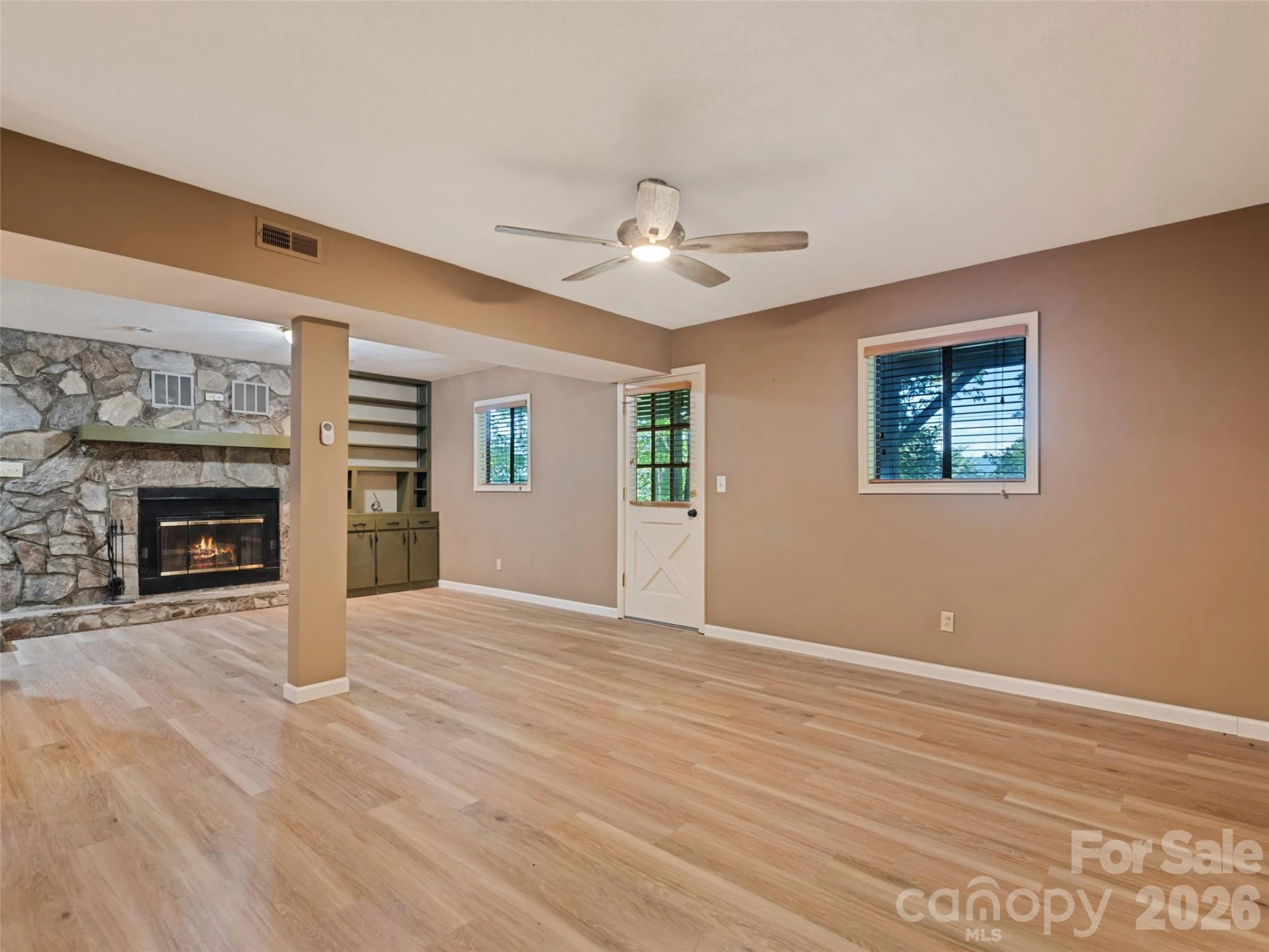 1392 Mount Chalet Road - Photo 32