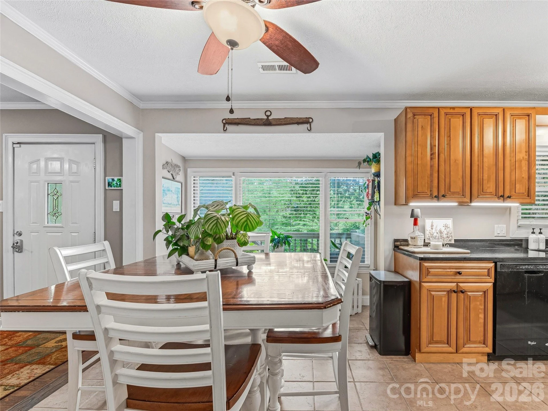 416 S Cherokee Avenue - Photo 13