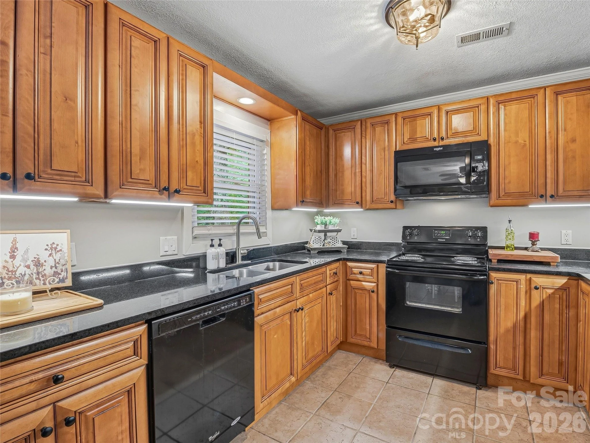 416 S Cherokee Avenue - Photo 14