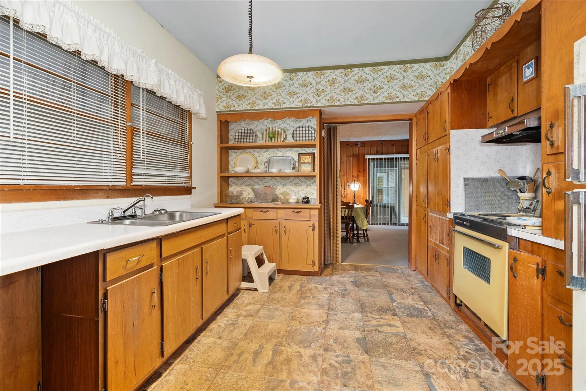 20826 Great Smoky Mountain Expressway - Photo 32