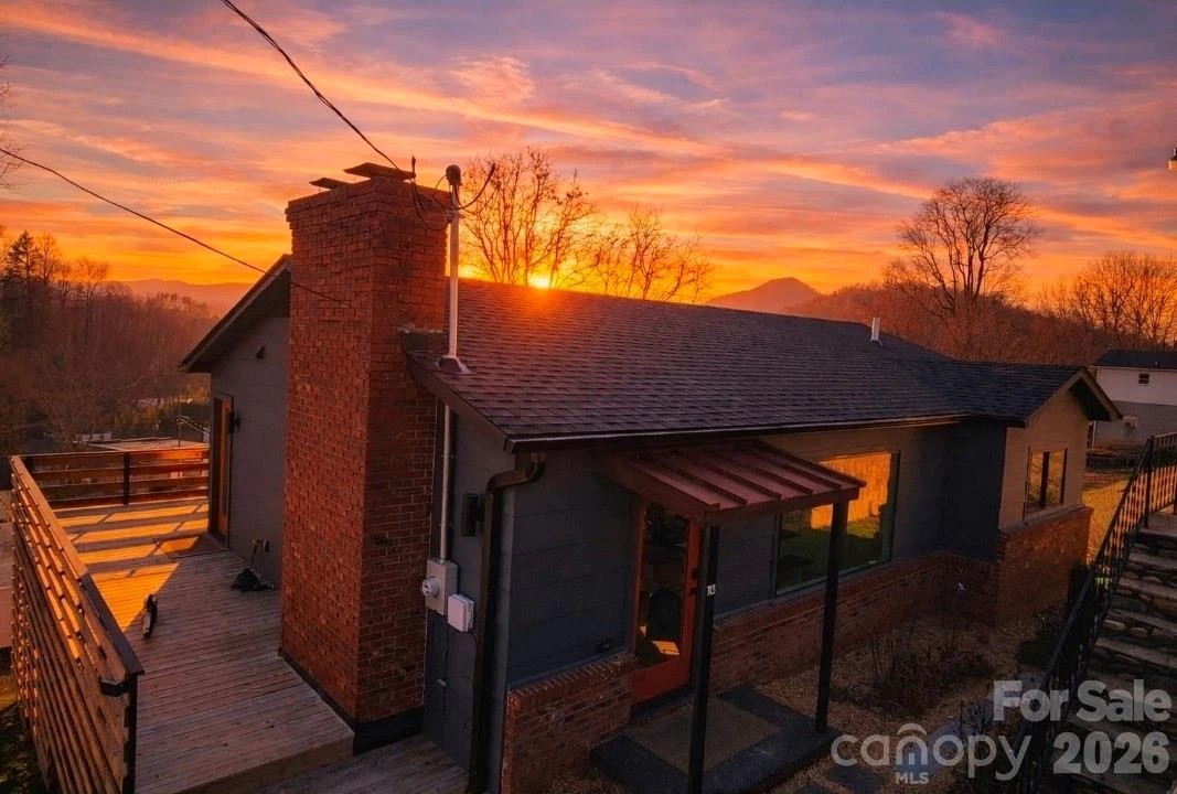 113 Hillside Street - Photo 2