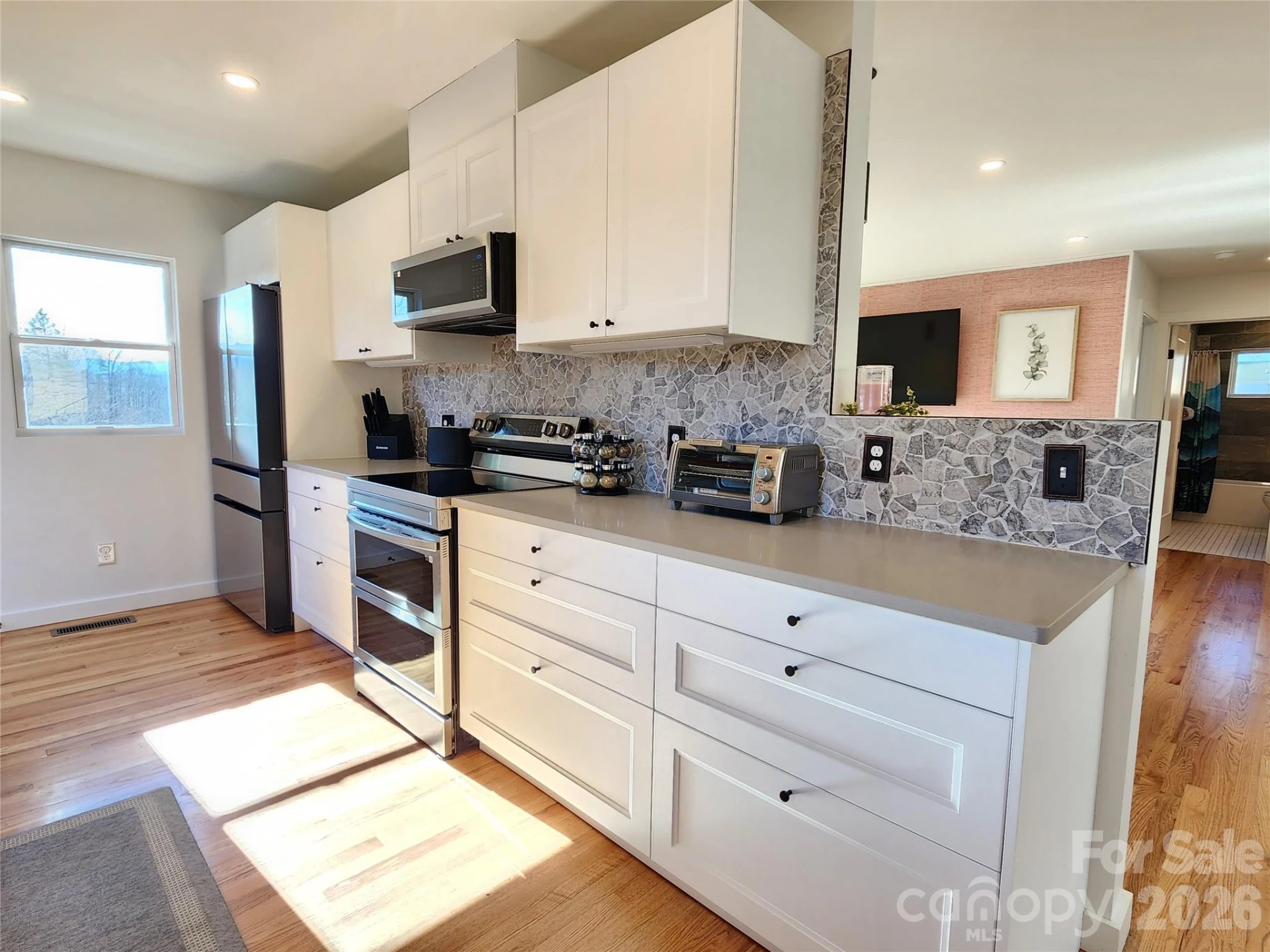 113 Hillside Street - Photo 14