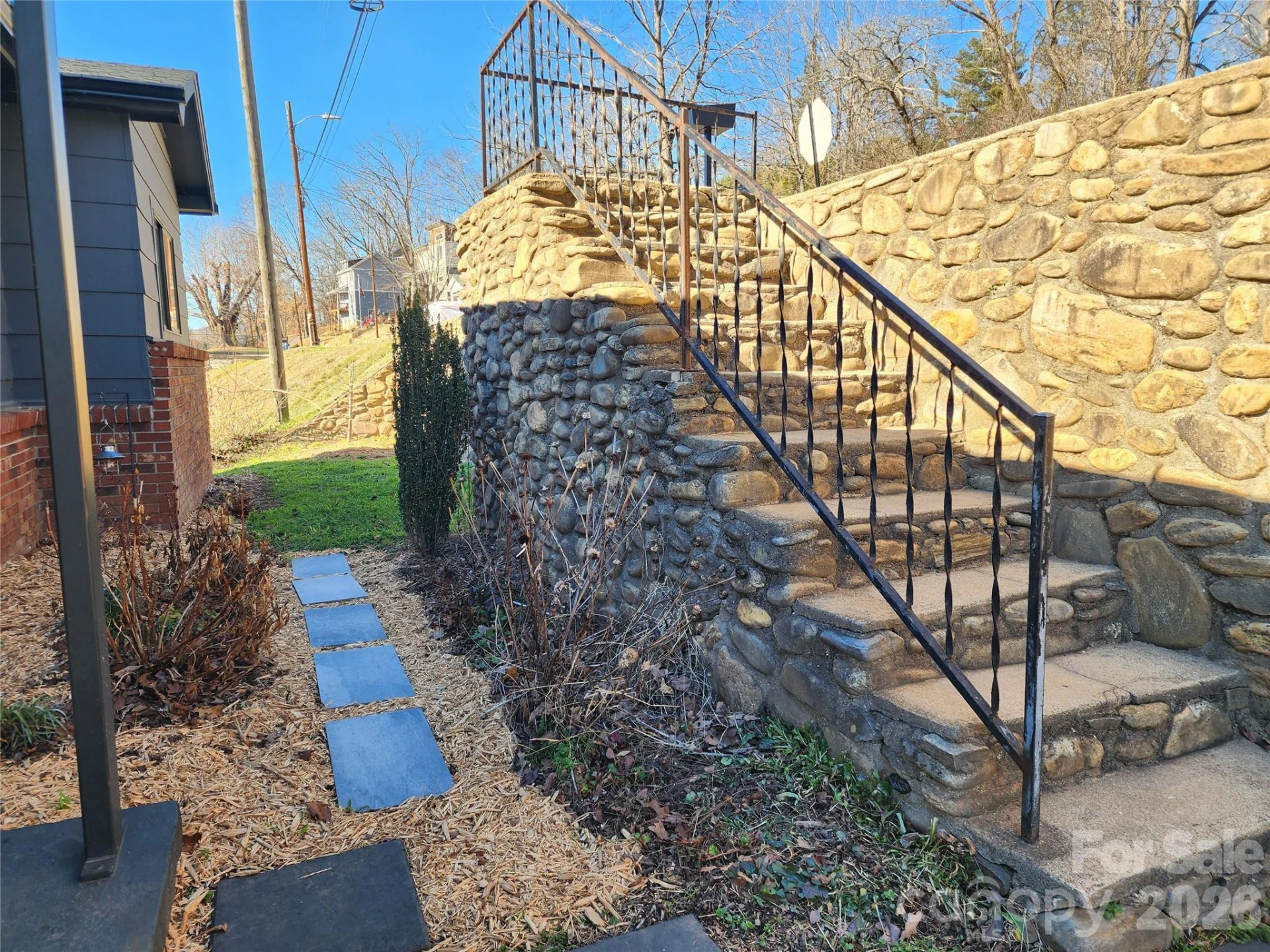 113 Hillside Street - Photo 47