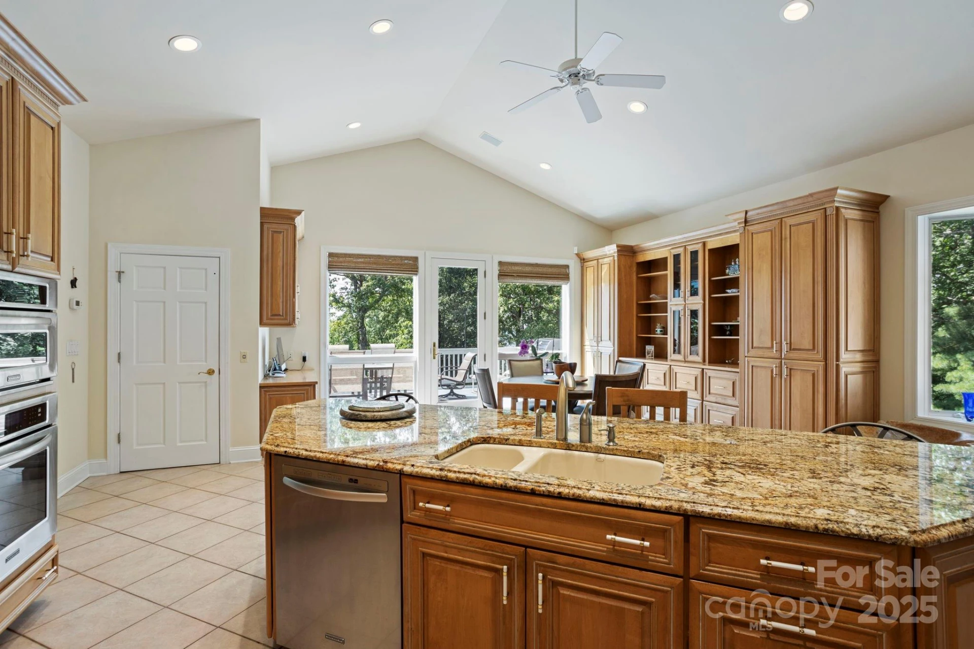 101 Beckwood Court - Photo 19