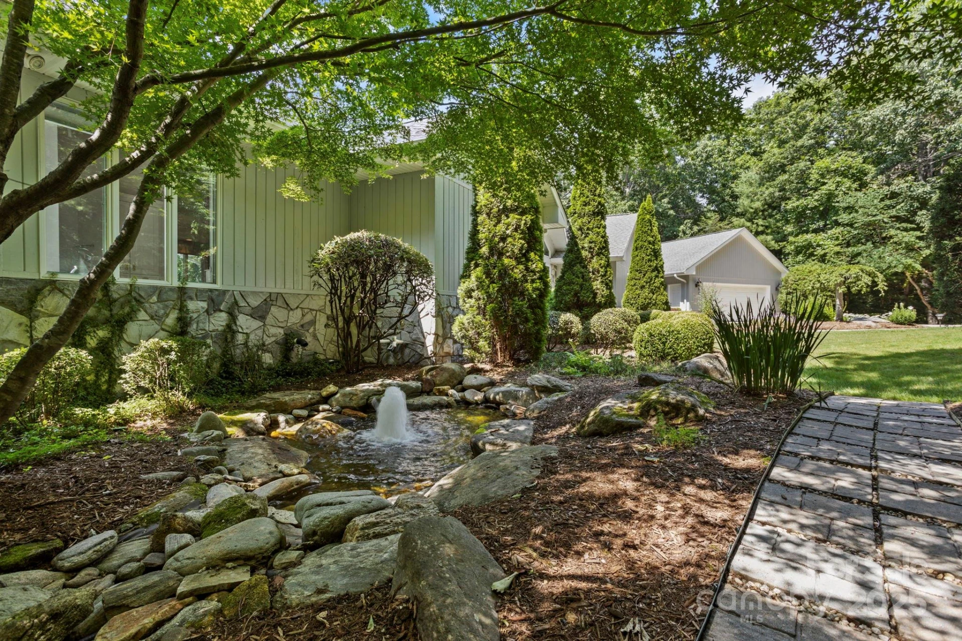 101 Beckwood Court - Photo 42