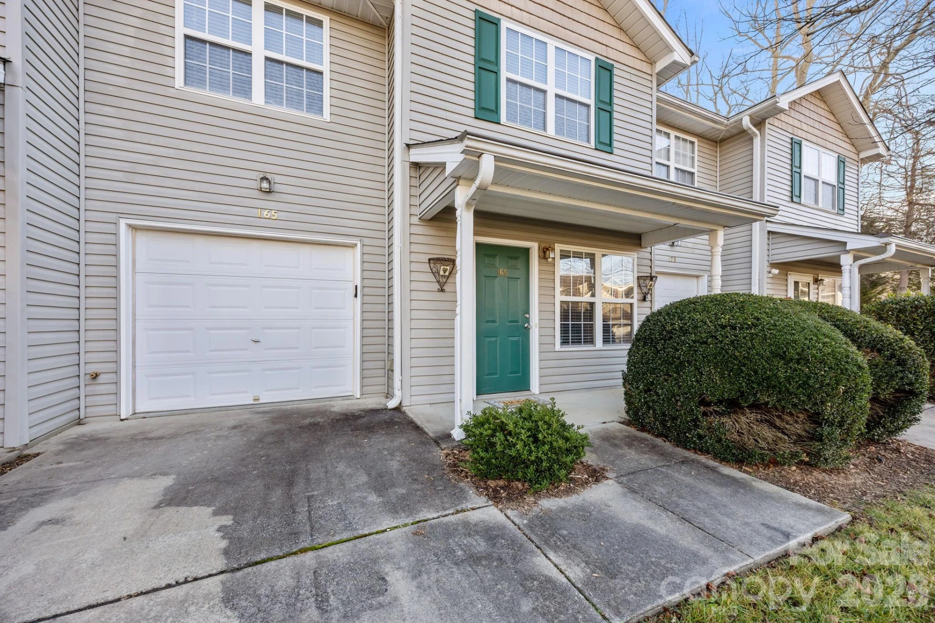 165 Wiltshire Circle - Photo 2