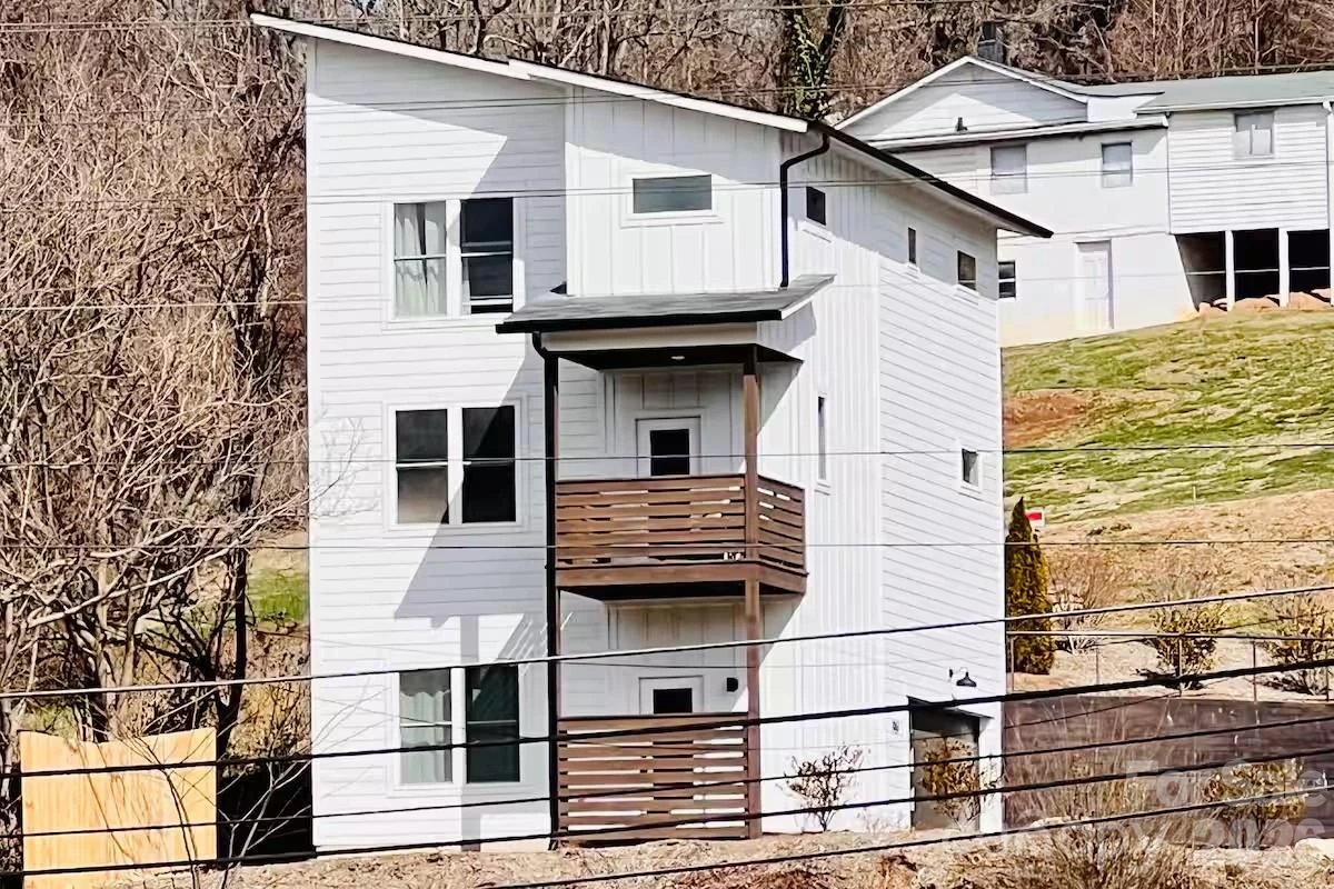 1061 and 1063 Riverside Drive - Photo 19