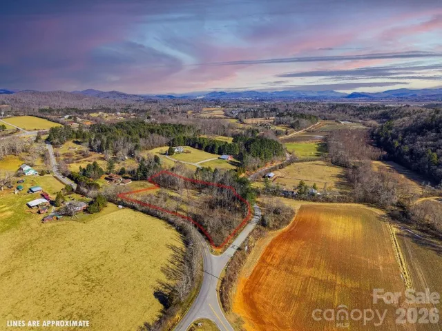 999 Ray Hill Road