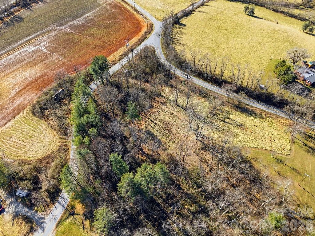 999 Ray Hill Road - Photo 4