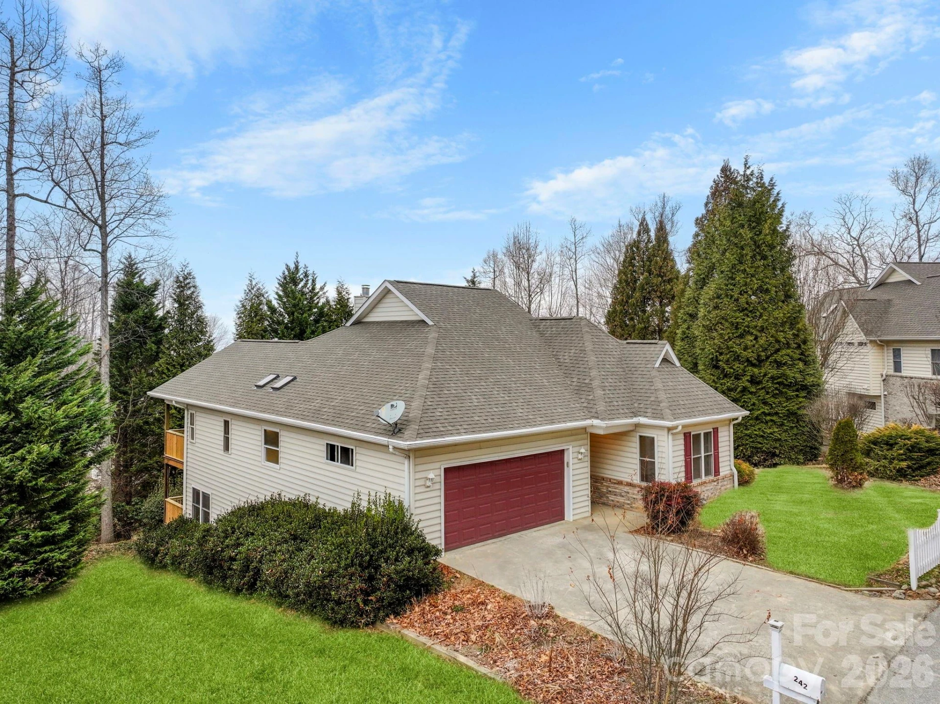 242 Carriage Summitt Way - Photo 3