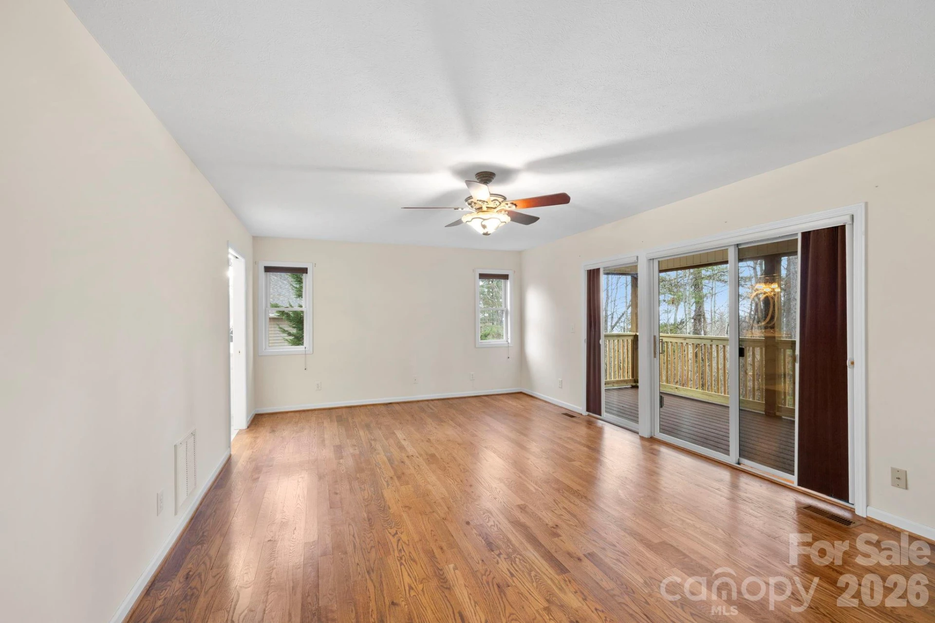 242 Carriage Summitt Way - Photo 14