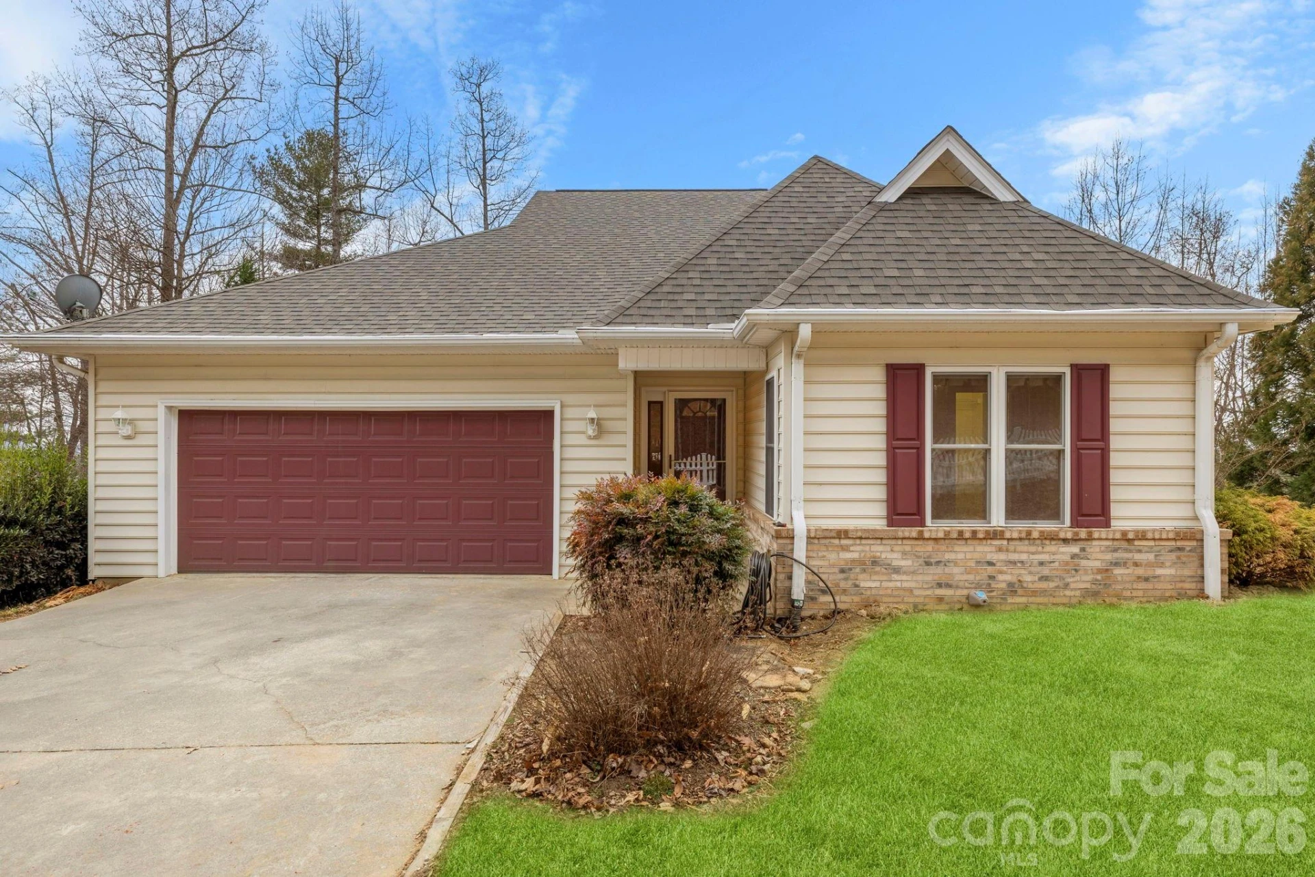 242 Carriage Summitt Way - Photo 2