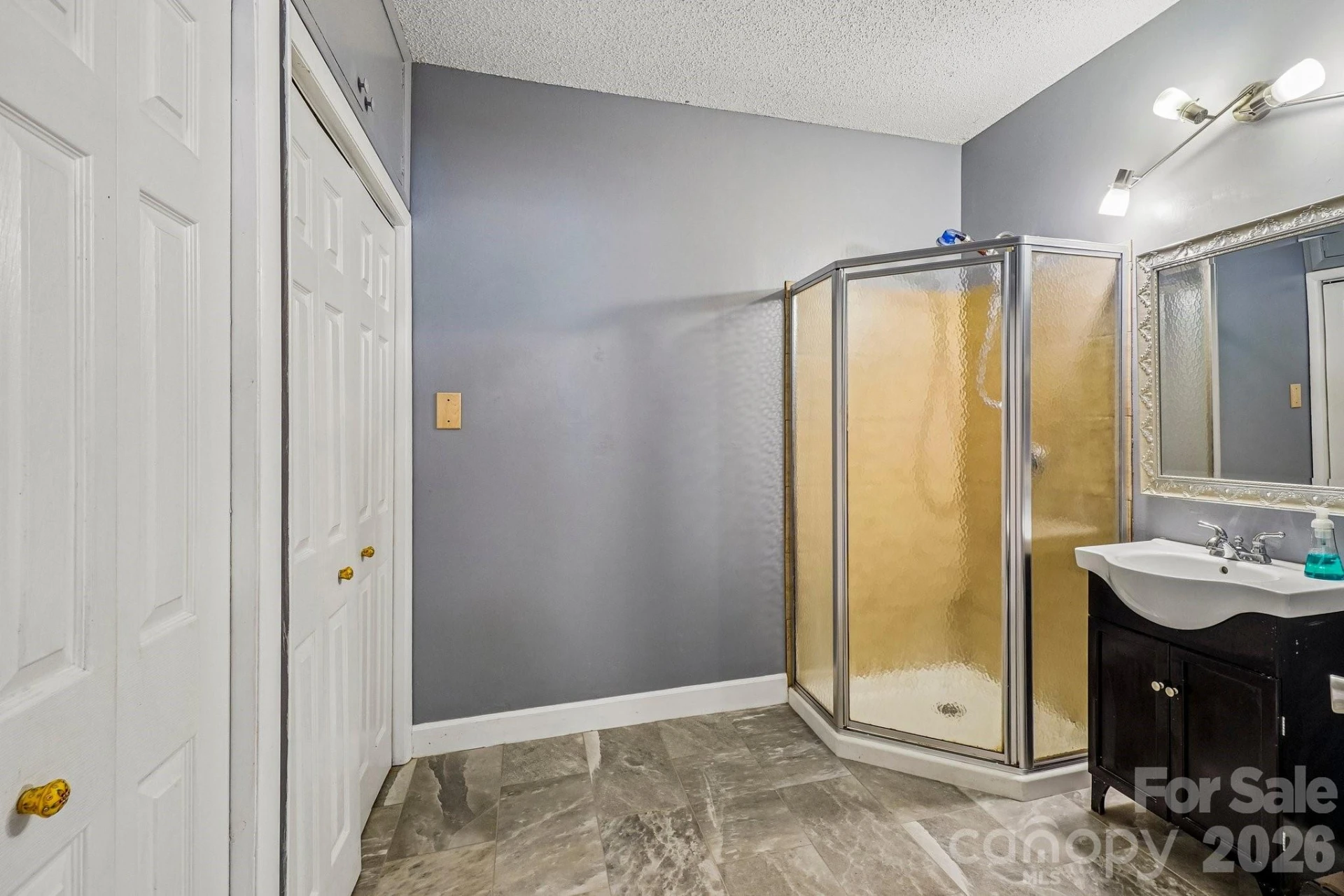 327 Heather Court - Photo 19
