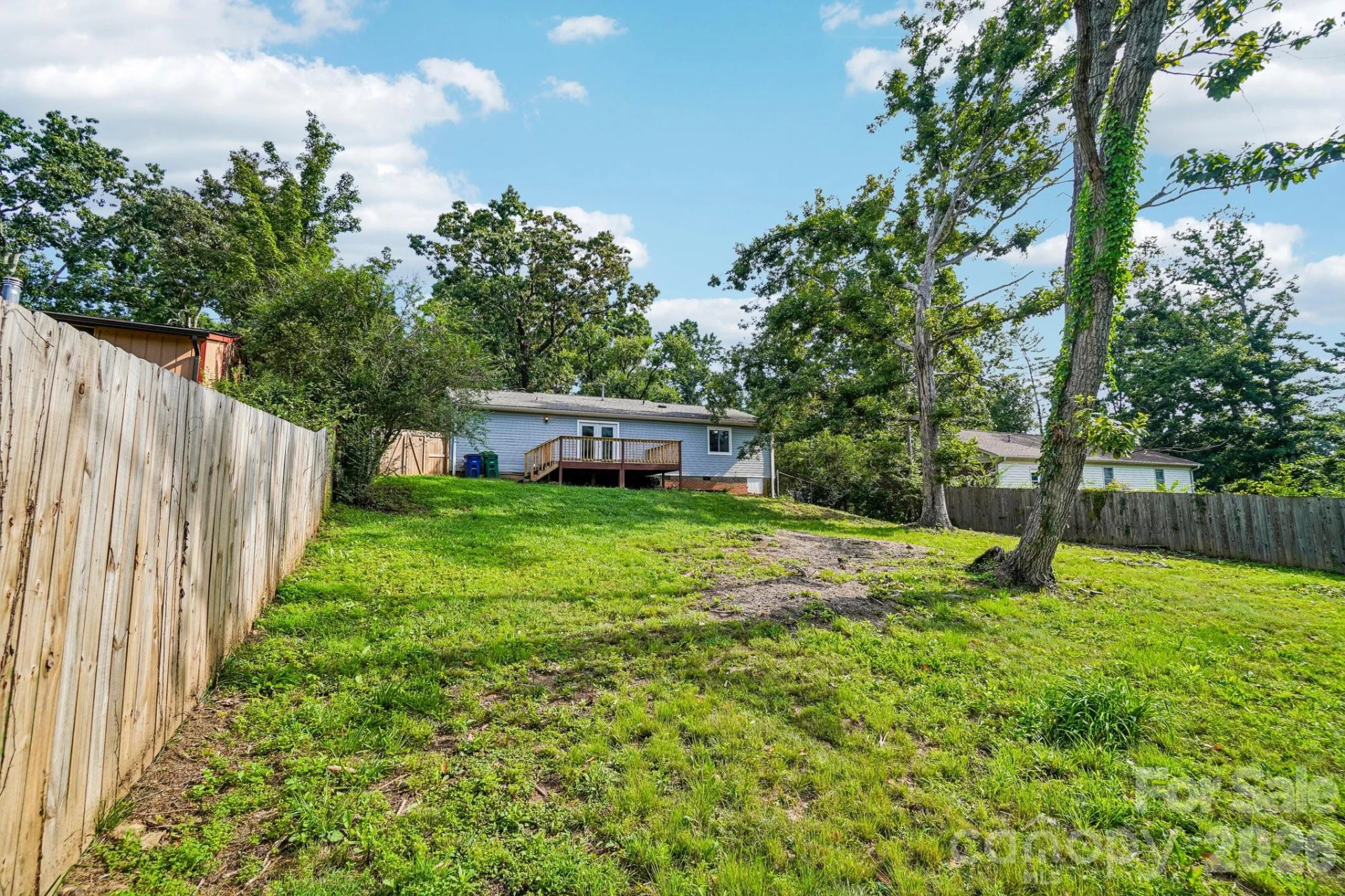 327 Heather Court - Photo 31