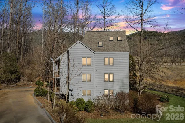 299 Blue Ridge Drive S