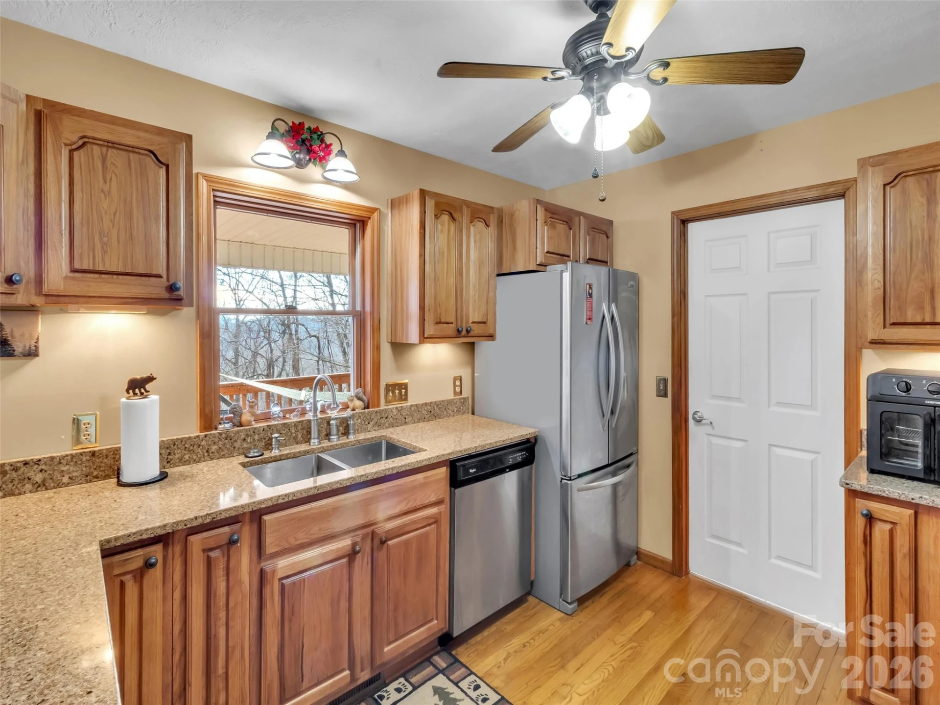 371 Falcon Ridge Drive - Photo 12