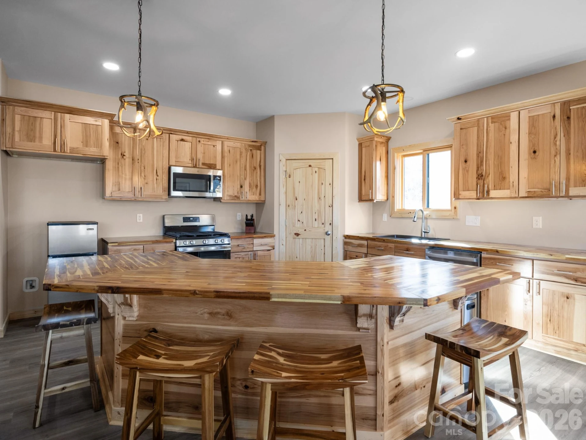 225 Aurora Lane - Photo 9